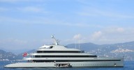 83,5 metros y parquet de palisandro: el yate de lujo 'Savannah' brilla en Mallorca