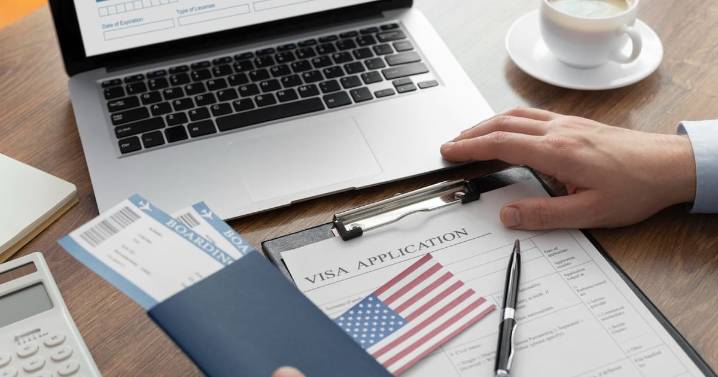 Visa americana: ¿Hay una cantidad mínima que debas tener en el banco para tramitarla?