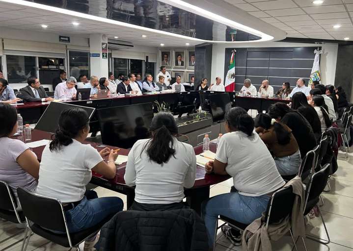 CDH entrará a revisar la Normal de Teteles, acuerdan estudiantes y gobierno estatal