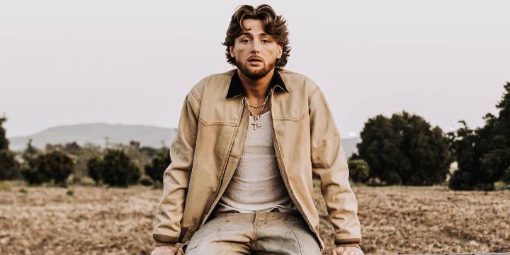Bailey Zimmerman’s ‘Different Night Same Rodeo’ tour coming to Knoxville