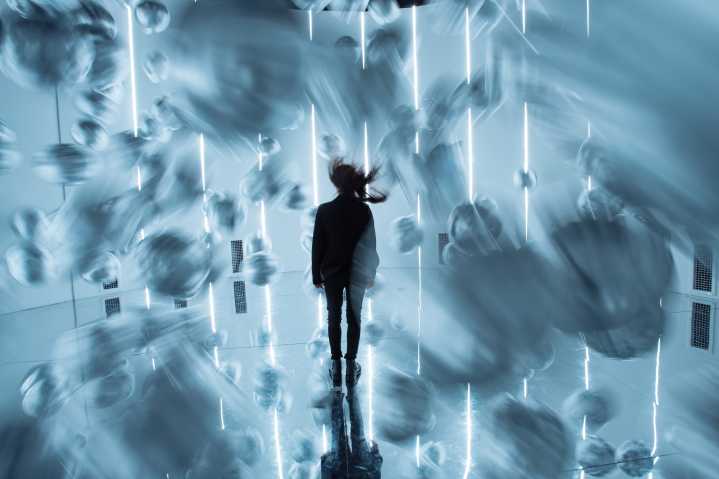 The Balloon Museum’s wildly photogenic exhibition, EmotionAir: Art You Can Feel, is floating into Chicago