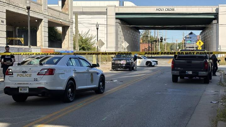 1 person critically injured in fight in downtown Indianapolis