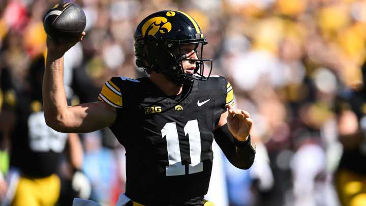 Mark Gronowski injury update, the latest status of Iowa football QB