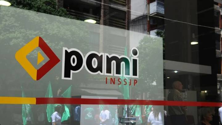 En Rosario reprogramaron los turnos de oftalmología de Pami, tras las acusaciones por sobreprecios