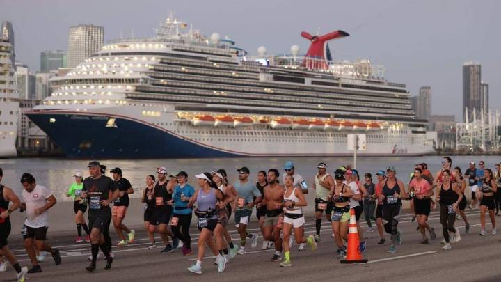 Carnival Corp. was negligent in passenger’s fall, Miami judge rules
