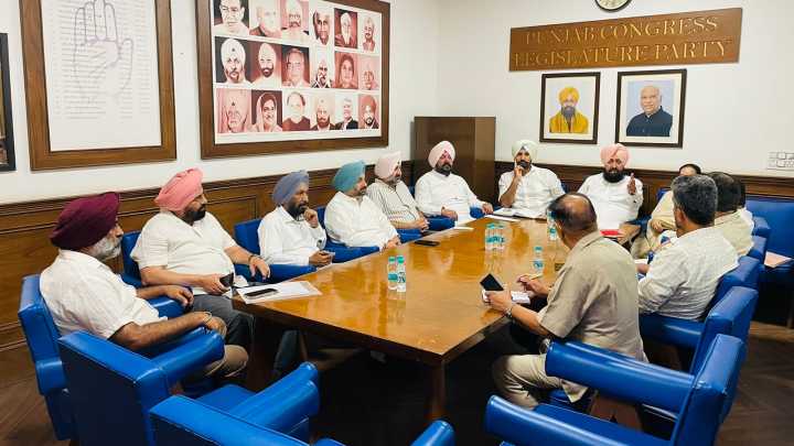 Punjab: Bajwa demands dismissal of Water Resources Minister, suspension of secy