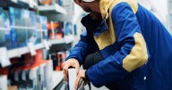 Crime rates fall in regional NSW, retail theft escalates