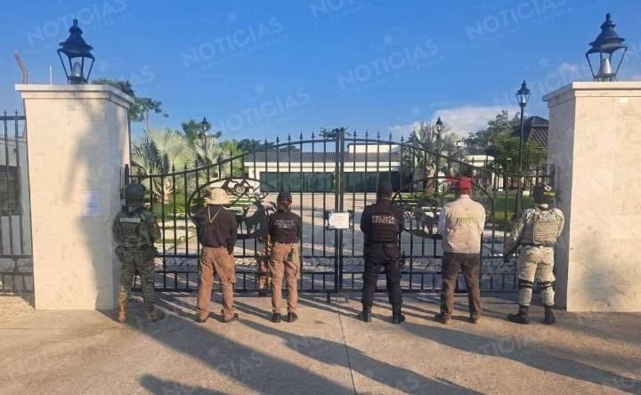 Catean inmueble de empresario en Tabasco; aseguran animales exóticos, vehículos, armas y hasta un helicóptero