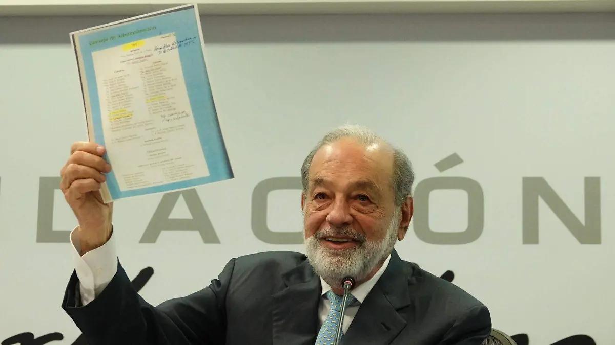 Slim firma contrato con Pemex por mil 991 mdd para perforar pozos