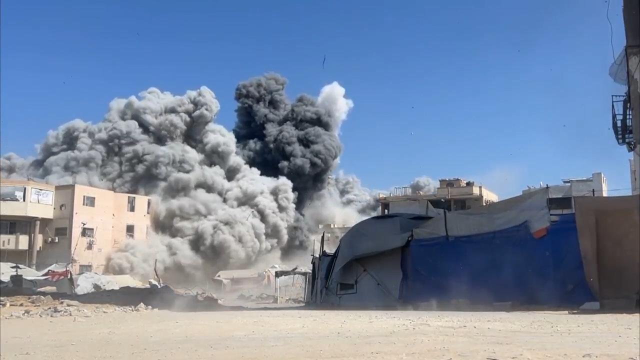 Strikes and explosions continue across Gaza City while Palestinians are forced to evacuate