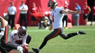 Buccaneers' Chase McLaughlin hits 65-yard FG against Eagles