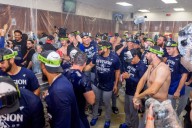 Deadspin | MLB roundup: Dodgers blank D-backs, seal NL West title
