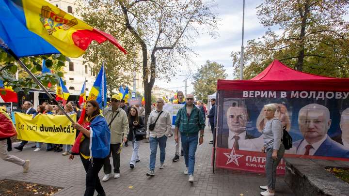 Moldavia dirime en las urnas si seguir el camino hacia Europa o acercarse a Rusia