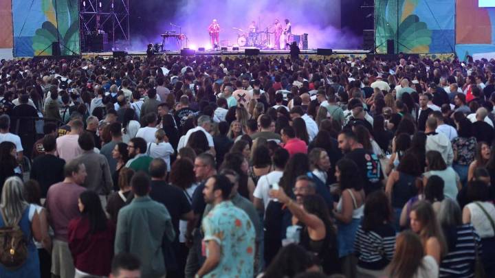 El Recorda Fest agota entradas en su segunda jornada de conciertos en el muelle