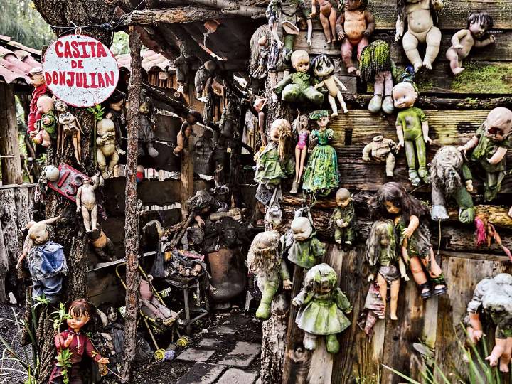Lady Gaga y Tim Burton transforman la Isla de las Muñecas en un escenario macabro y fascinante