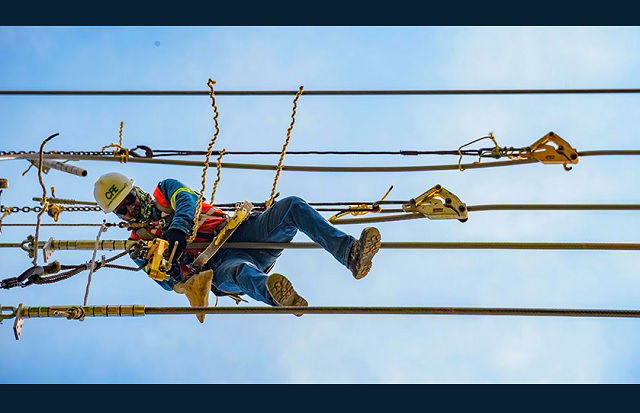 Lista la CFE para atender posibles afectaciones al suministro eléctrico en BCS y Sonora, por el huracán Lorena