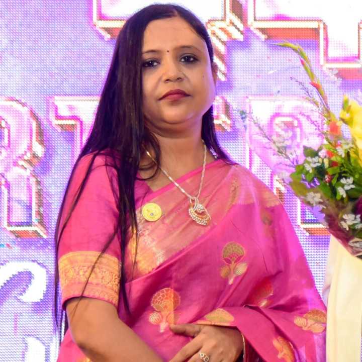 Draping Stories, Preserving Traditions: Mrs. Suman Agrawal