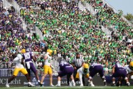No. 4 Oregon easily handles lakefront environment at Northwestern