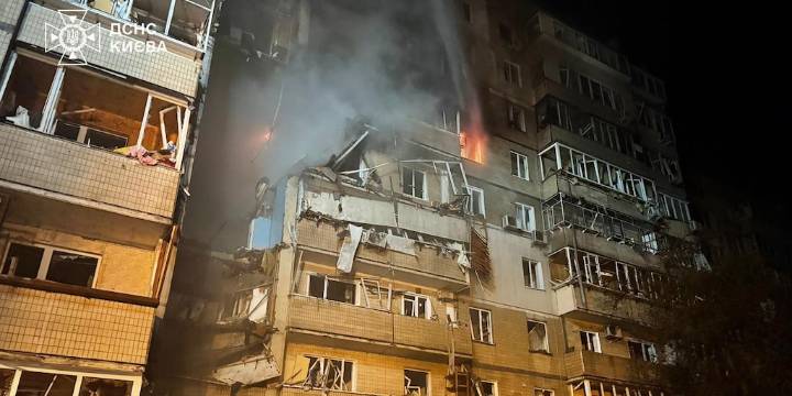 Rusia lanzó un ataque masivo con más de 800 drones y 13 misiles contra Ucrania: al menos dos muertos y decenas de heridos