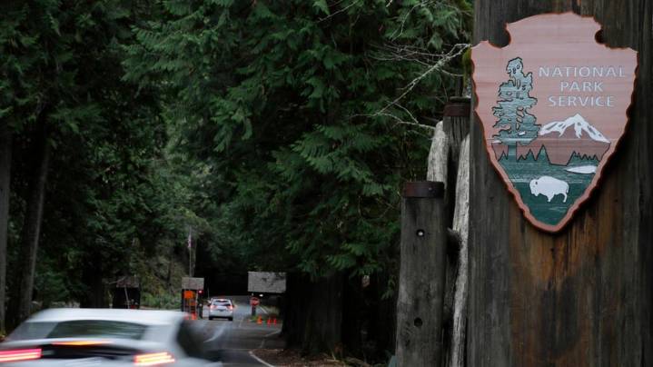 Former national park superintendents urge Trump administration to close parks in case of shutdown