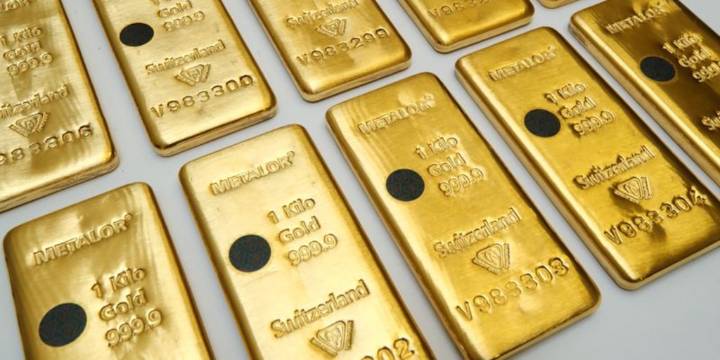 El oro marcó un nuevo récord histórico y ya subió 37% en lo que va de 2025