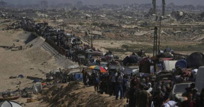 Israel inicia su ofensiva terrestre en Ciudad de Gaza en medio de huida de miles de palestinos