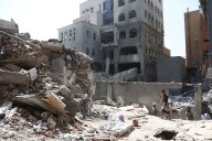 Ofensiva sobre el Mar Rojo. Israel atacó en Yemen el principal puerto por donde ingresan alimentos y suministros