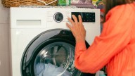 ¿Error dE en la lavadora? Qué significa y cómo solucionarlo en pocos minutos