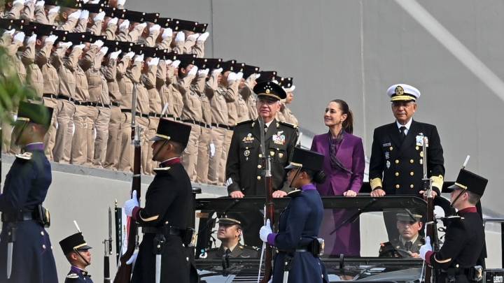 El valor de la lealtad no admite medias tintas, dice Sheinbaum a jóvenes militares