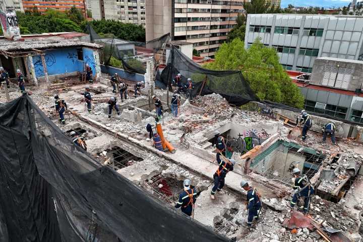 Avanza demolición del antiguo hospital “Dr. Gonzalo Castañeda” del ISSSTE, en Tlatelolco: Martí Batres