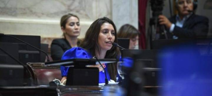 FLORENCIA LÓPEZ. «EL GOBIERNO NACIONAL SE ESTÁ ROMPIENDO SOLO»