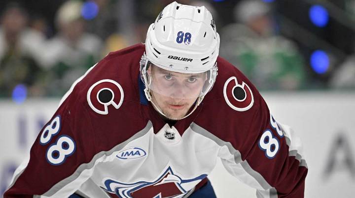 Avalanche rumors: The 1 factor holding up potential Martin Necas extension