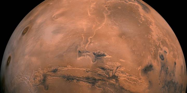 UMass researchers help identify new mineral on Mars