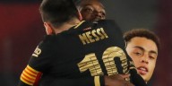 El gesto de Lionel Messi con Dembélé luego de que el francés ganara el Balón de Oro