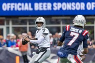 Raiders’ Geno Smith, Brock Bowers dice up Patriots in season opener