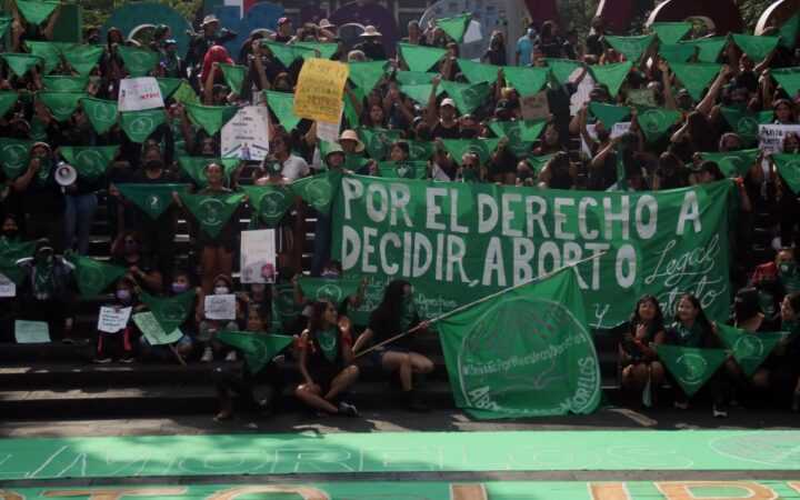 Colectivos exigen reforma integral para despenalizar el aborto en México