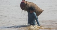 Las imágenes de las inundaciones en Pakistán: ríos desbordados y cientos de muertos