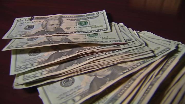 Connecticut man wins $1 million on Massachusetts scratch ticket
