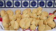 ¿Pan de muñeco? Esta es una de las variedades de pan de muerto en Guerrero