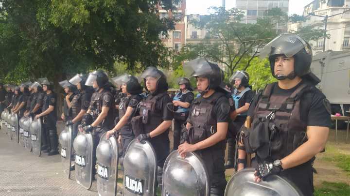 Cronograma de pagos en Jujuy: cuándo cobran los policías en octubre 2025