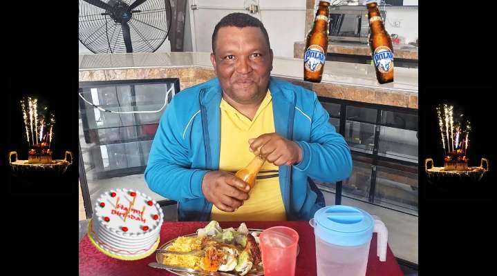 “Sí PODEMOS” dijo Danny Torres con la panza llena en su cumpleaños