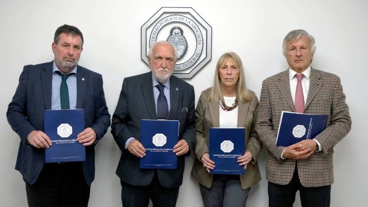 Abogados y colegios profesionales exigen a Milei cubrir las vacantes en la Justicia y enviar pliegos al Senado