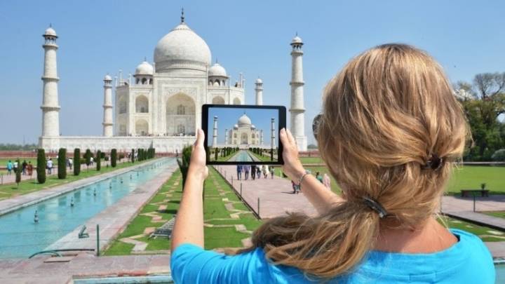 'Is it hard to live in India?': Woman considers leaving US for India, social media debates pros & cons