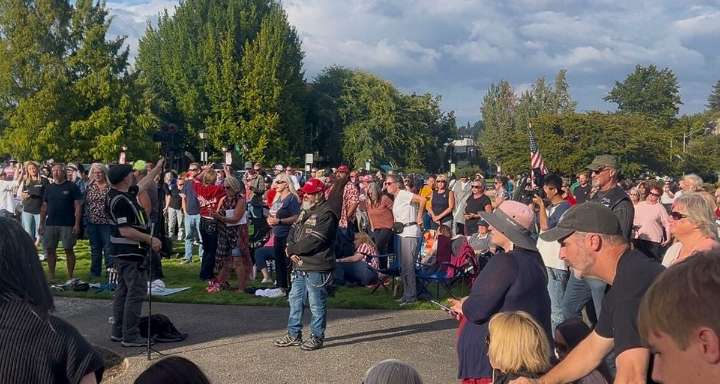 VIDEO: Hundreds attend Olympia faith-based vigil for Charlie Kirk