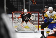 Three-goal first period propels Tigers over Blades