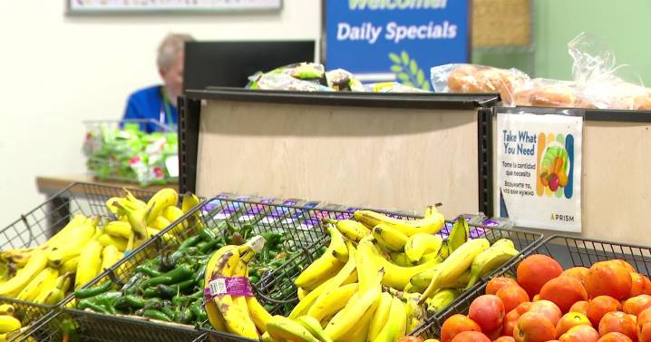 Twin Cities food shelf raising money for generator after power outage forces it to toss nearly 6,000 pounds of food