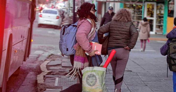 Viento, lluvia y nieve: el aire polar golpea Neuquén y Río Negro con mañanas frías y noches heladas