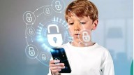 Padres deben tener precaución al compartir información sobre sus hijos en redes sociales