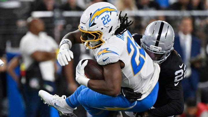 Former star Steelers running back goes down with serious leg injury