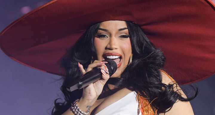 Cardi B Explains Why She Turned Down Headlining Super Bowl Halftime Show | Cardi B, Halftime Show, Super Bowl Halftime Show
